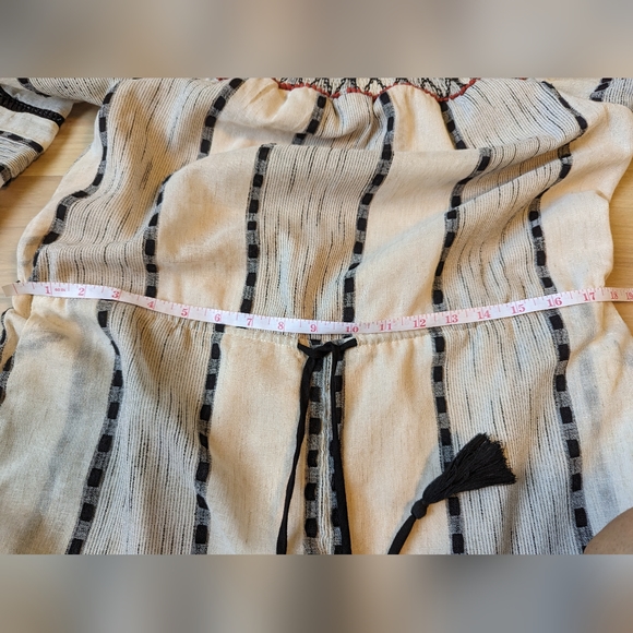 Adelyn Rae Boho Romper - SZ M - Picture 9 of 9